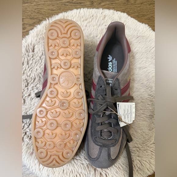 Adidas Men's Brown and Red Sneakers - Picture 7 of 12